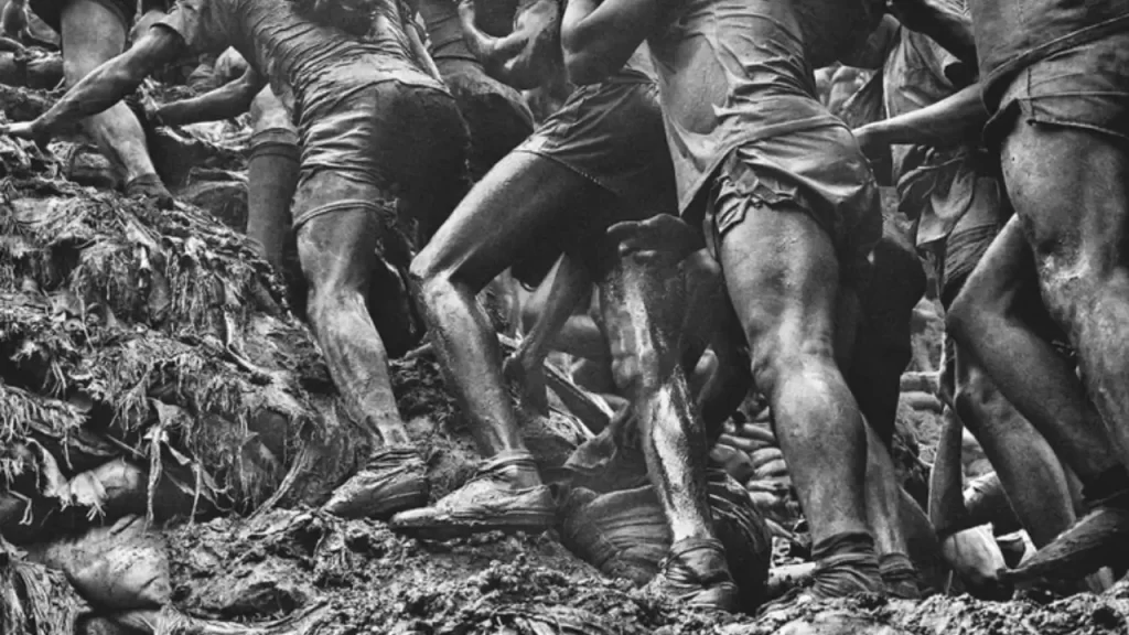 SEBASTIÃO SALGADO - SERRA PELADA