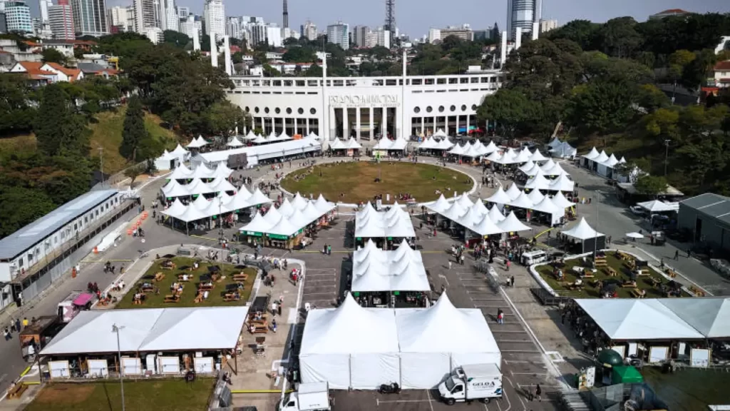 NOTÍCIAS DA SEMANA - A FEIRA DO LIVRO 2025 - PRAÇA CHARLES MILLER