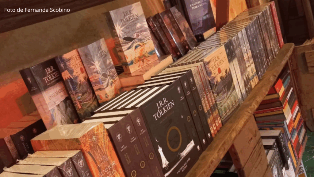 LIVROS COMO OBJETOS DE DECORAÇÃO - EDIÇÕES DE LUXO