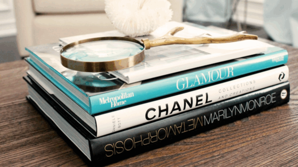 LIVROS COMO OBJETOS DE DECORAÇÃO - LIVROS DECORATIVOS