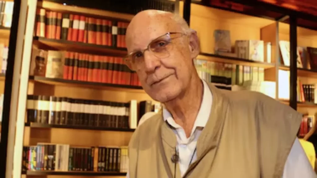 NOTÍCIAS DA SEMANA 16 - PADRE JULIO LANCELOTTI - BIBLIOTECA COMUNITÁRIA