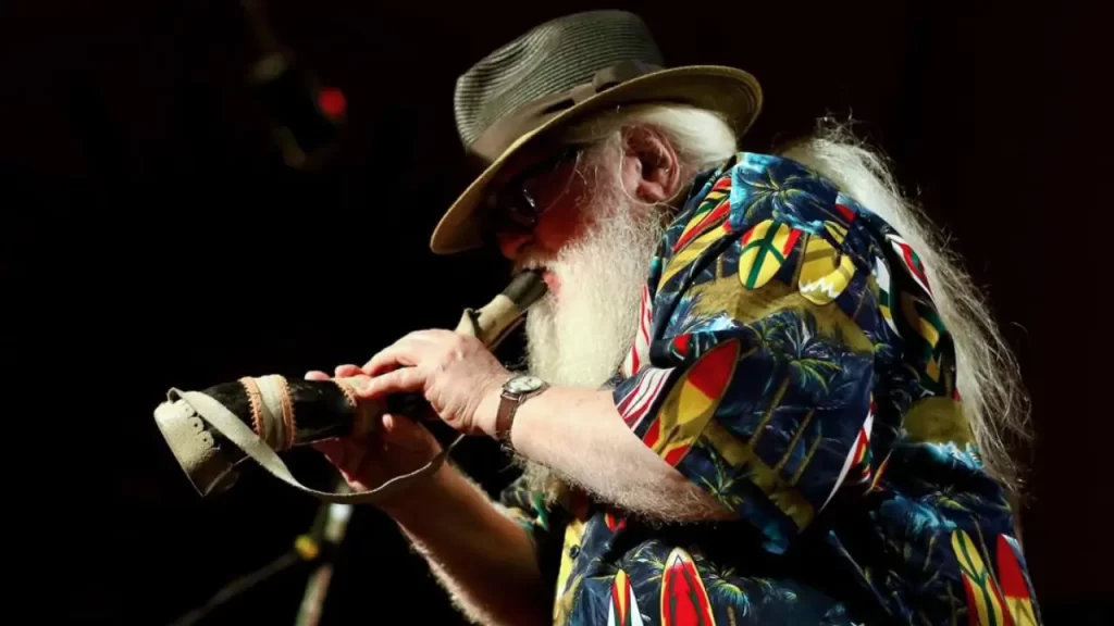 HERMETO PASCOAL - MULTI-INSTRUMENTISTA