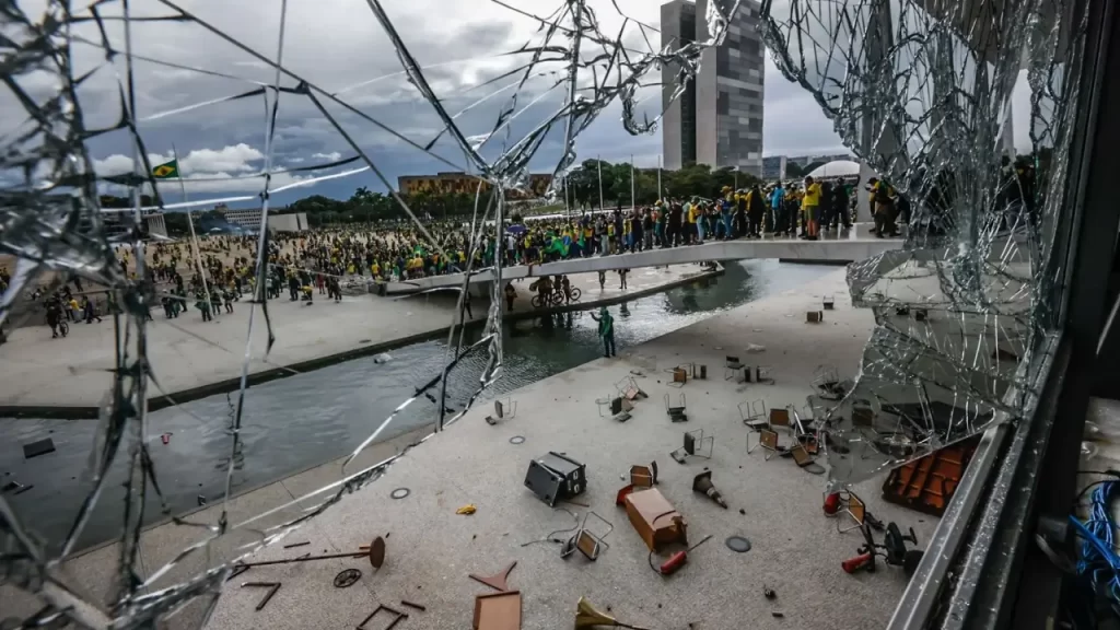 Livros sobre o Brasil Contemporâneo_ Decifrando o Julgamento de Bolsonaro - 8 de janeiro