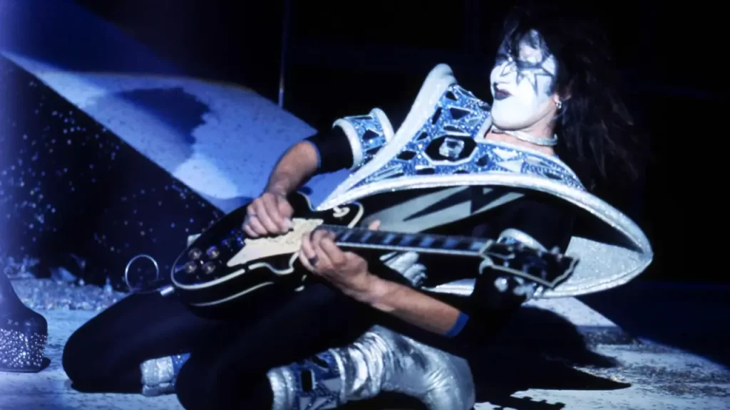 NOTÍCIAS DA SEMANA 13 A 20 OUTUBRO - ACE FREHLEY - KISS