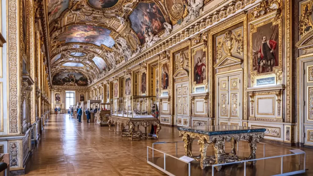 NOTÍCIAS DA SEMANA 13 A 20 OUTUBRO - ROUBO MUSEU DO LOUVRE