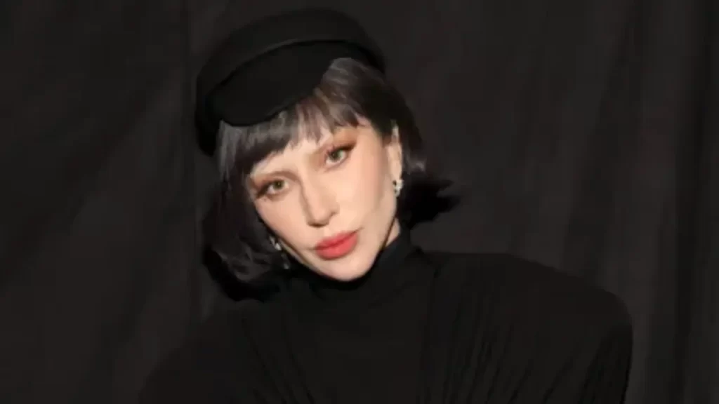 NOTICIAS DA SEMANA - LADY GAGA - O DIABO VESTE PRADA