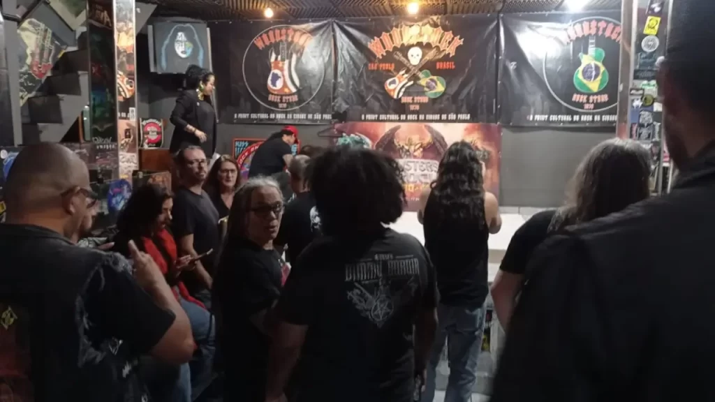 REDISCOVERING PLUTO - JAEDER MENOSSI - WOODSTOCK ROCK STORE 2