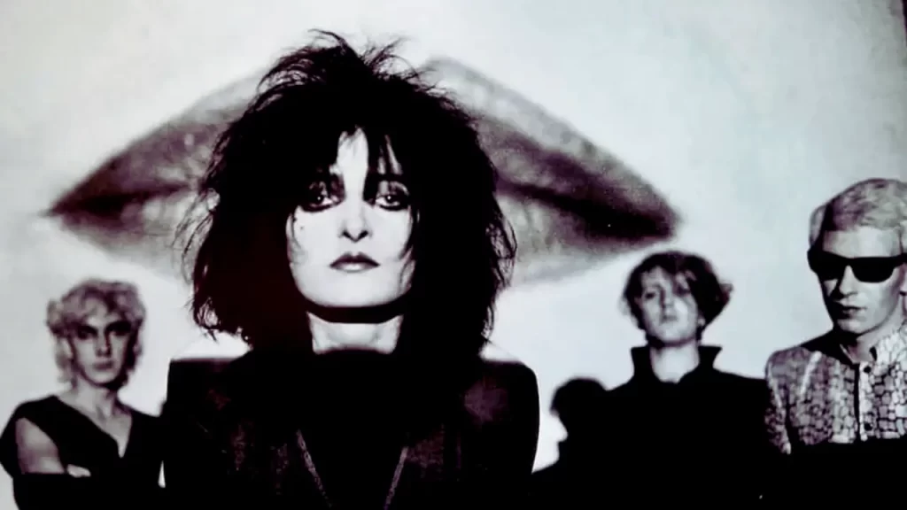 GÓTICO - SIOUXSIE AND THE BANSHEES