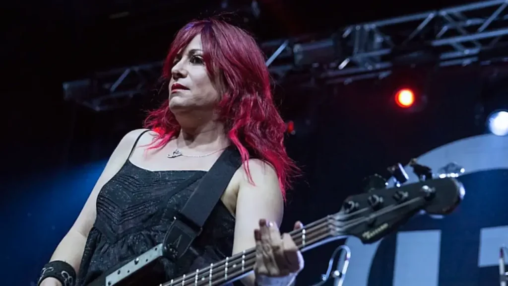 Jennifer Finch - turnê de despedida L7